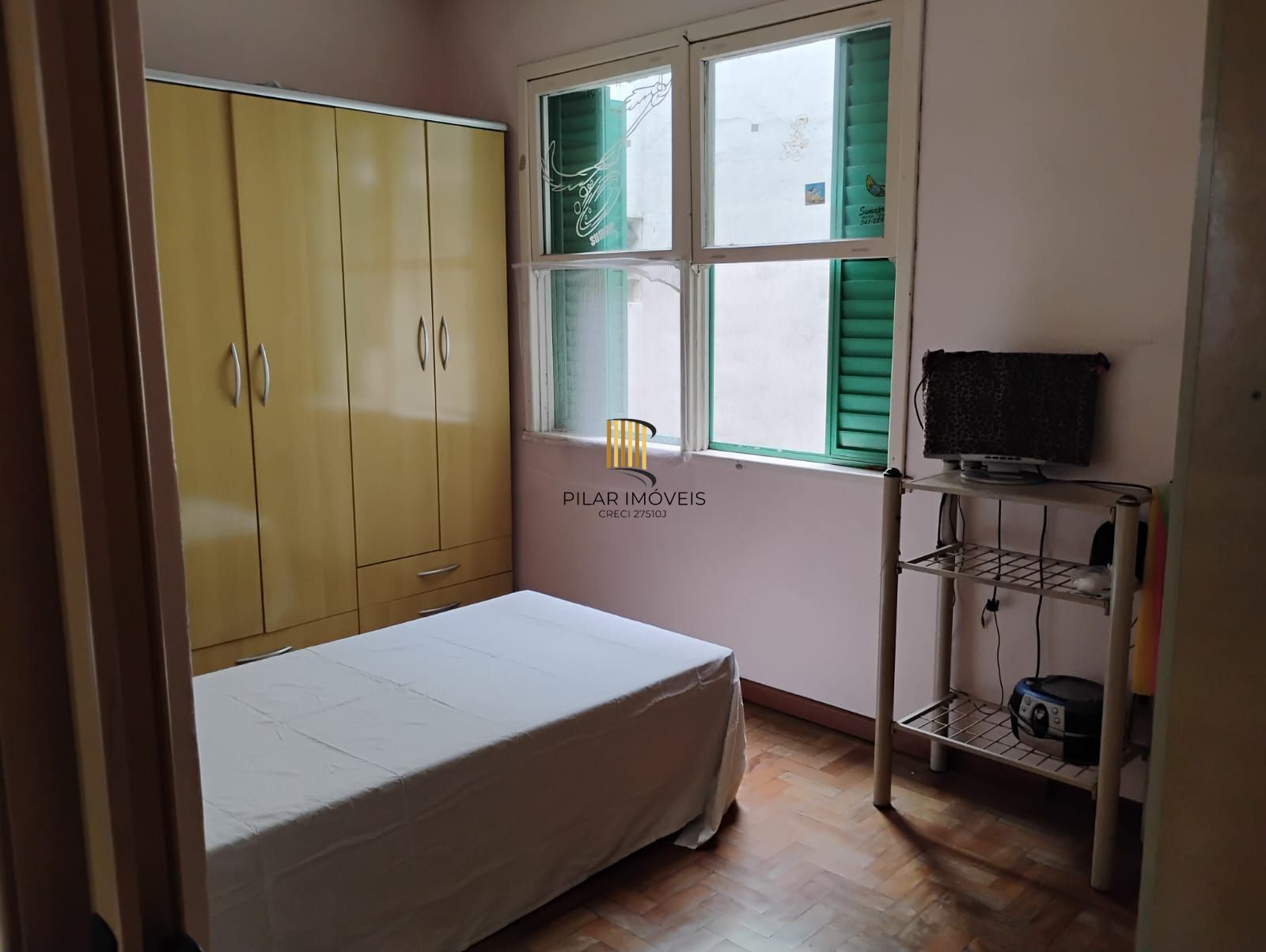 Apartamento 2 dormitórios, 67m², amplo e bem localizado na Av. Assis Brasil