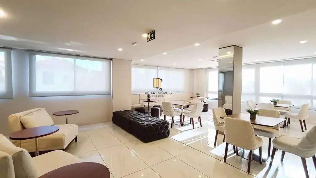 Apartamento, 2 Quartos Semimobiliado, churrasqueira, 1 vaga - Menino Deus