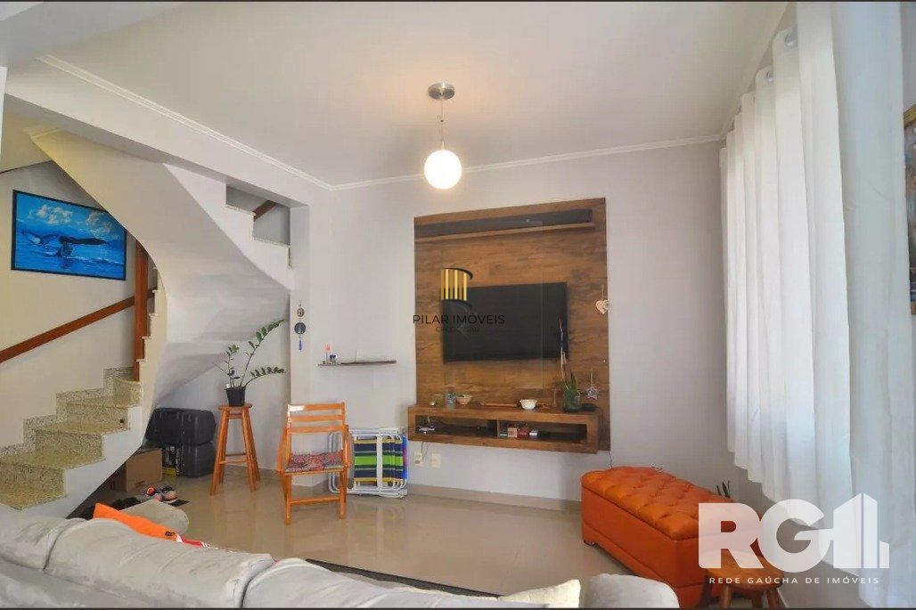 Casa de Condomínio 3 dormitórios no bairro Estância Velha