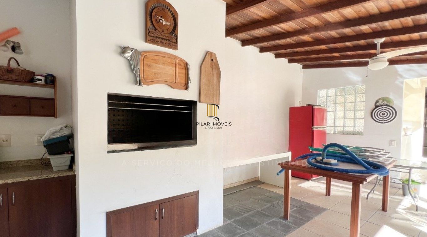 Casa com 3 quartos, 3 suítes á 700m do Iguatemi bairro Passo da Areia!