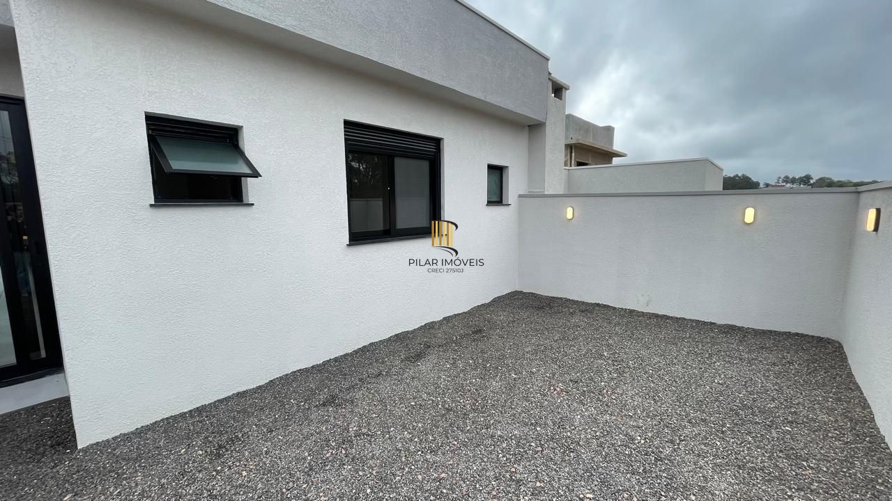 Casa em condomínio com 3 dormitórios 2 suíte 2 vagas.