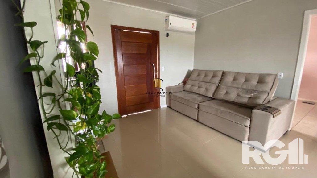 Casa 2 dormitórios no bairro Mário Quintana