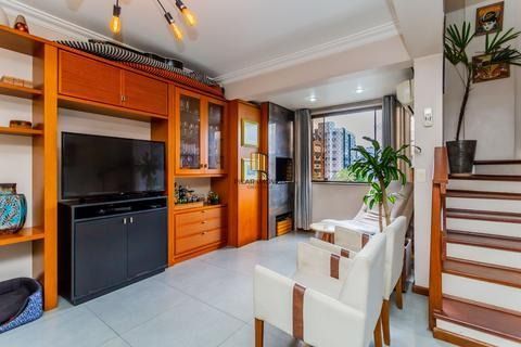 Duplex Reformado com 2 Dormitórios e 1 Vaga – Pronto para Morar