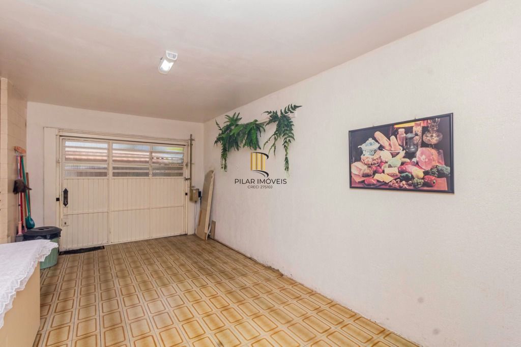 Casa 3 dormitórios, 2 suítes, piscina