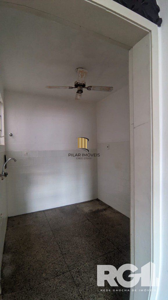 Apartamento térreo 01 dormitório, com vaga, condomínio Zeferino Dias - Sarandi