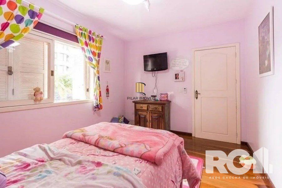Casa 4 dormitórios no bairro Jardim Itu