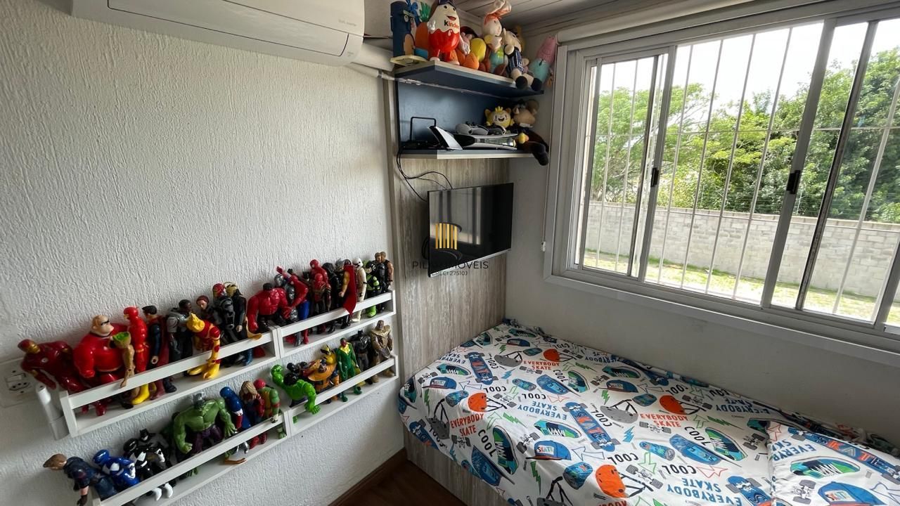 Casa com 3 dormitórios no bairro Humaitá