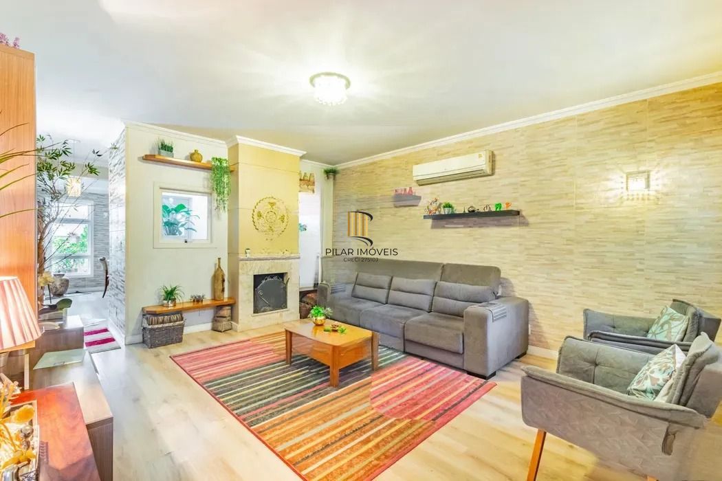 Casa mobiliada com 3 dormitórios no Ecoville