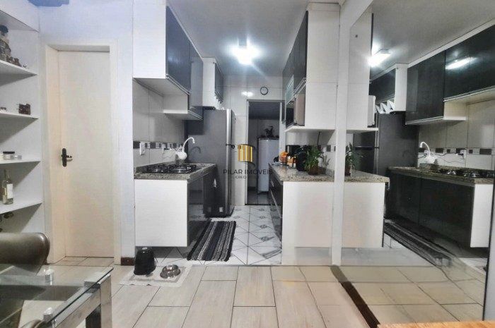 Casa em Condomínio  2 dormitórios no bairro Vila Nova