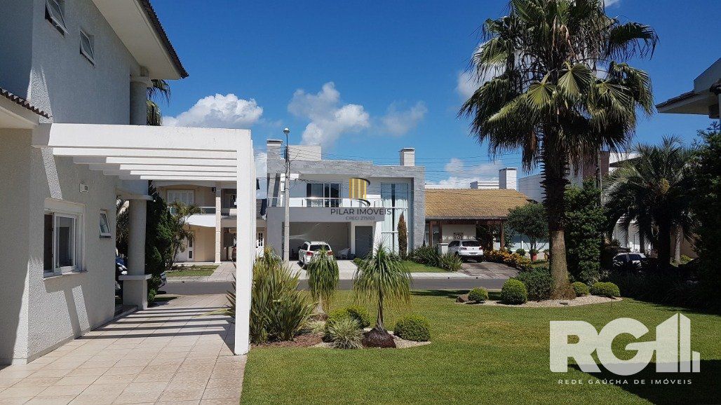 Casa de Condomínio 6 dormitórios no bairro Praia da Conceição