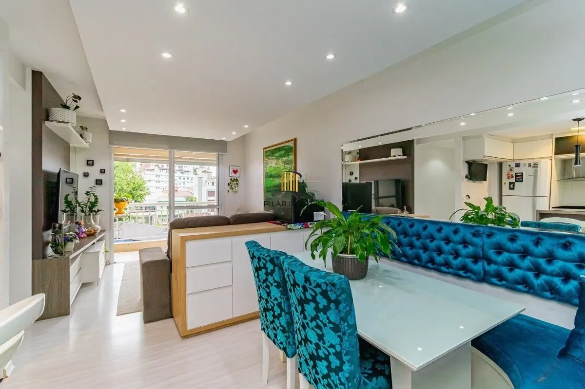 Apartamento 2 Dorm com Suíte, Sacada e Vaga