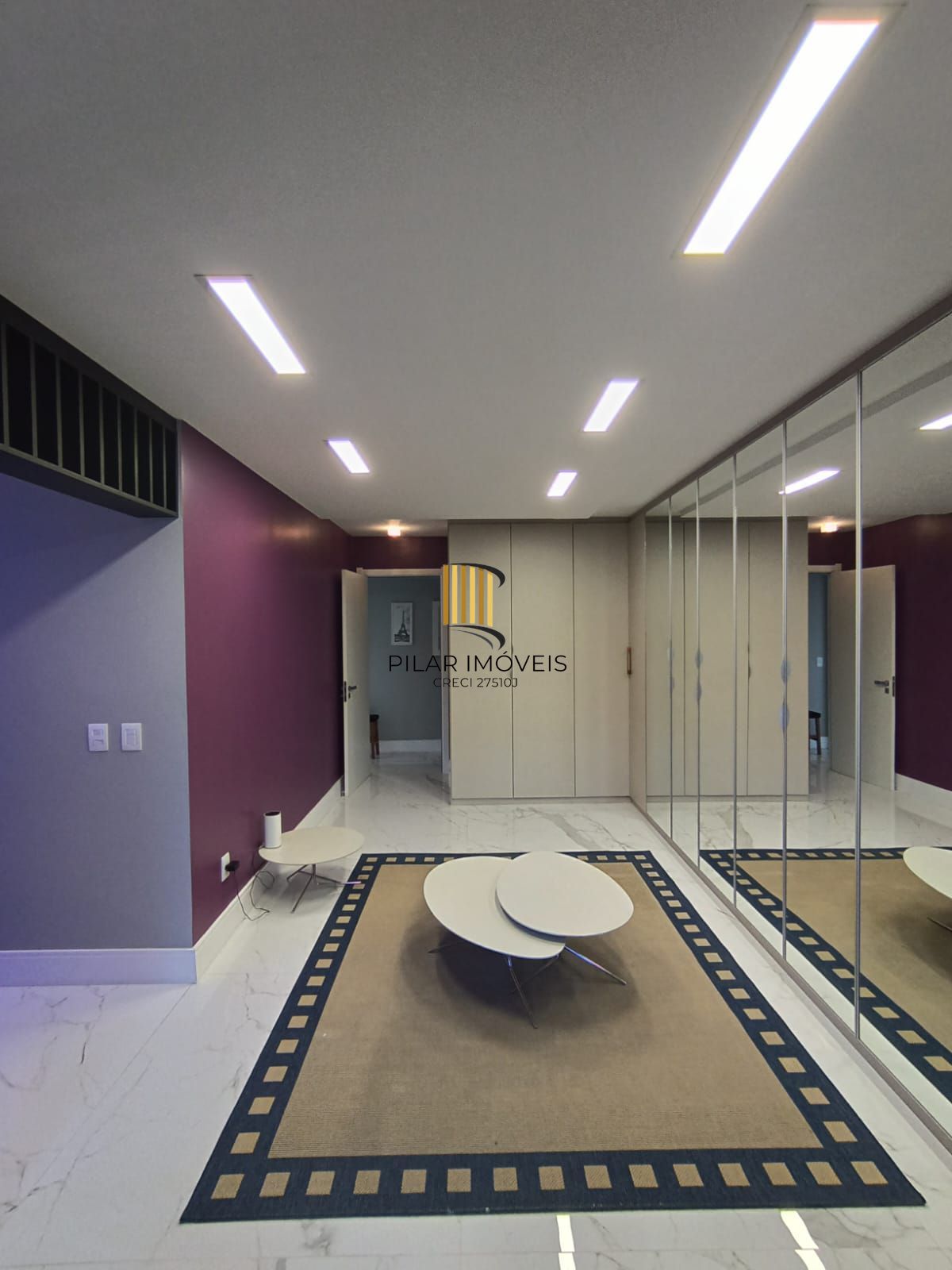 Apartamento único com 3 suítes e 4 vagas no Jardim Lindóia