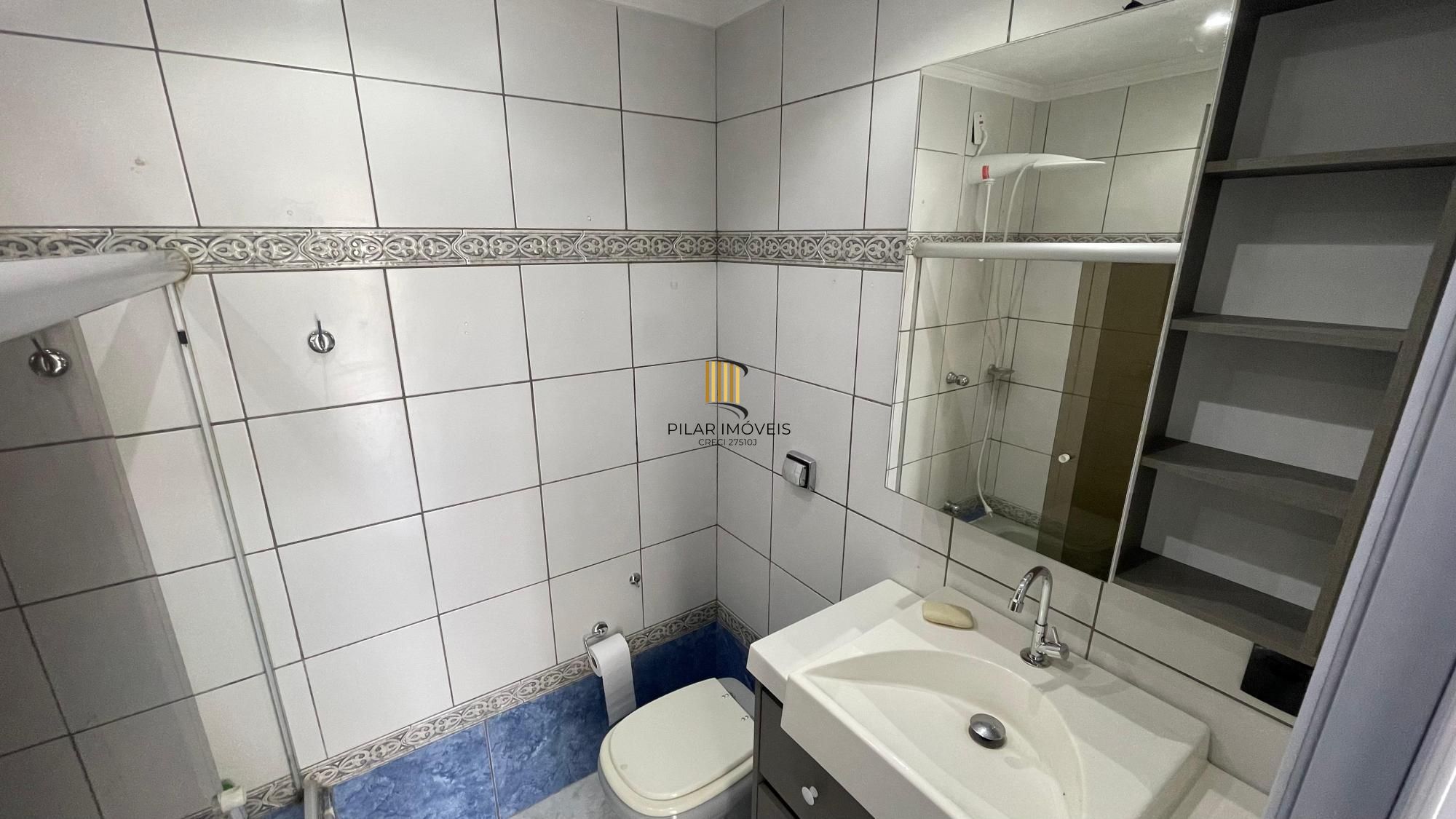 partamento térreo ensolarado com 1 dormitório e móveis na cozinha
