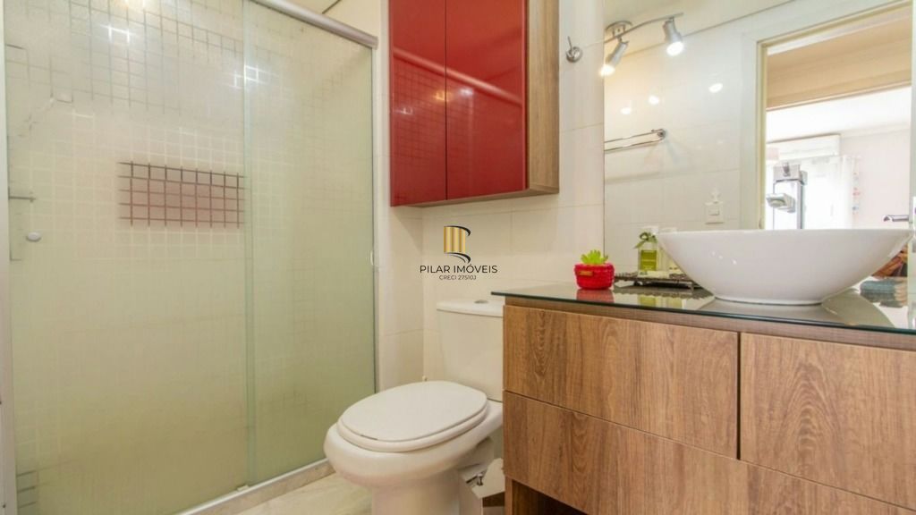 Cobertura mobiliada com piscina e vista 360° no Jardim Planalto – POA