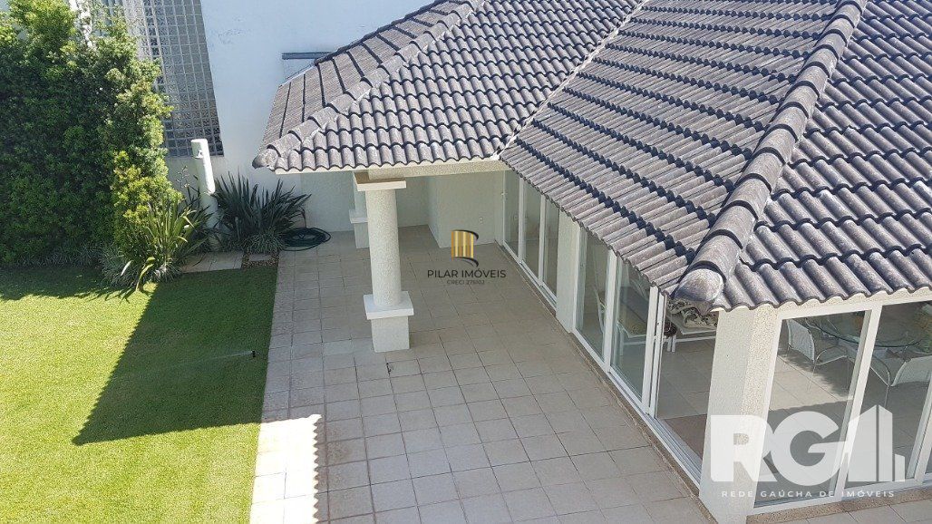 Casa de Condomínio 6 dormitórios no bairro Praia da Conceição