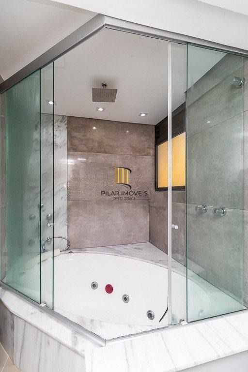 Casa em condomínio com 4 quartos, 2 suítes e 2 vagas à - Jardim Sabara