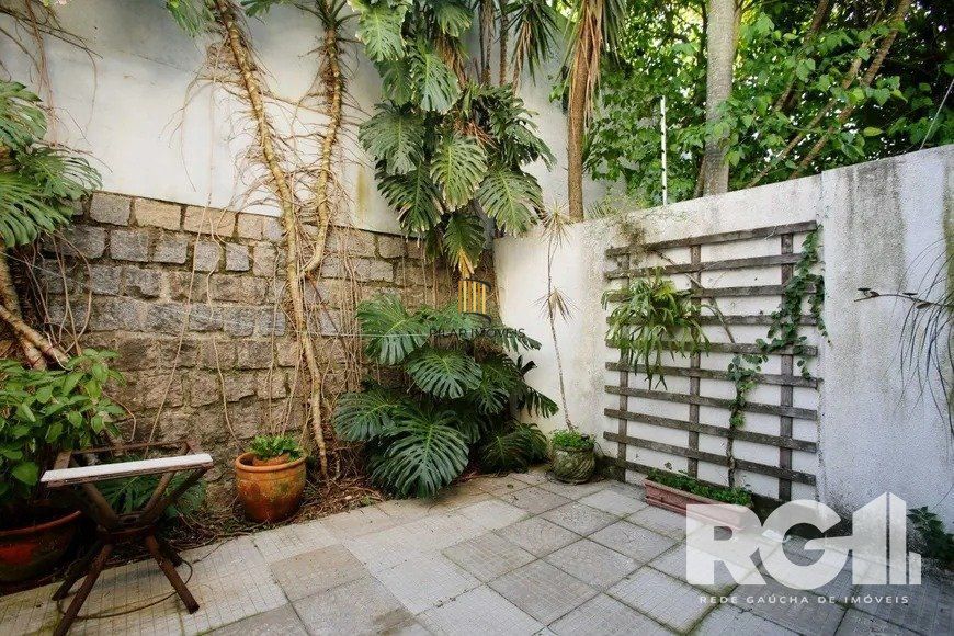 Casa 3 dormitórios no bairro Jardim Lindóia