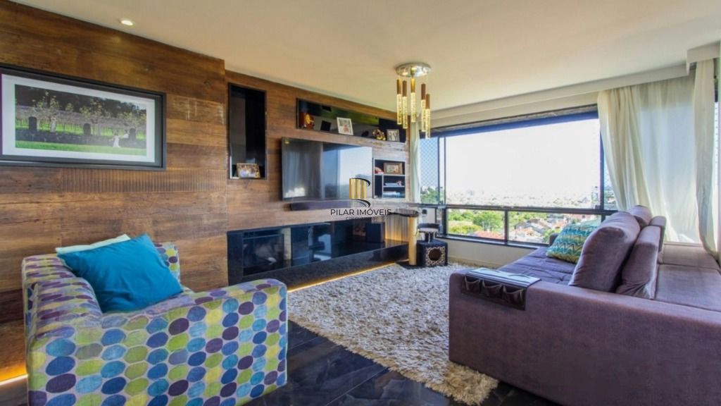 Cobertura mobiliada com piscina e vista 360° no Jardim Planalto – POA