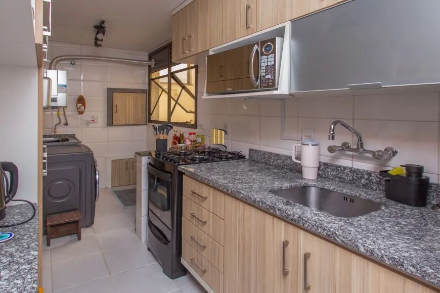 Apartamento 2 dormitórios, 60m², mobiliado e com vaga – Jardim Planalto