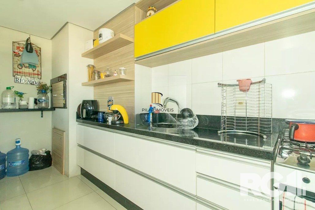 Apartamento com lareira,  2 dorm  Residencial Paris-  Rua: Engenheiro Arnaldo Gladoch  - São Sebastião