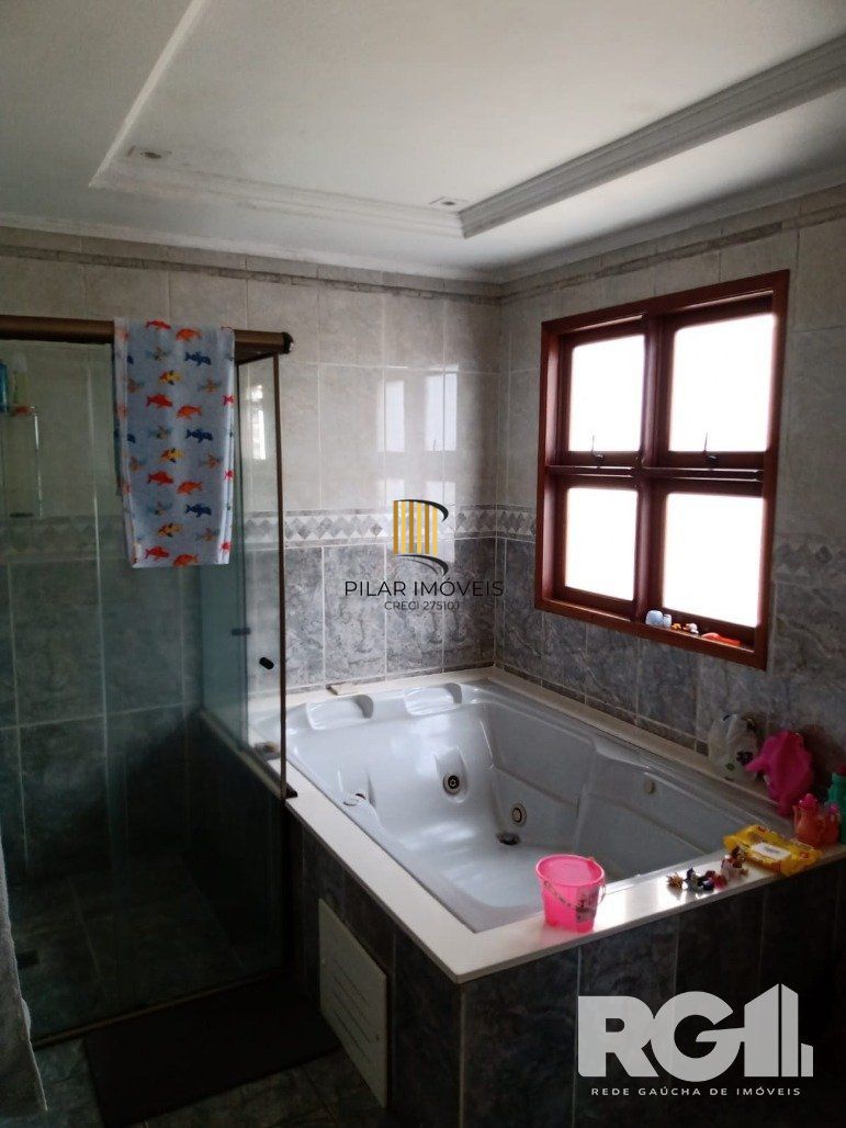 Casa 4 dormitórios no bairro Jardim Itu