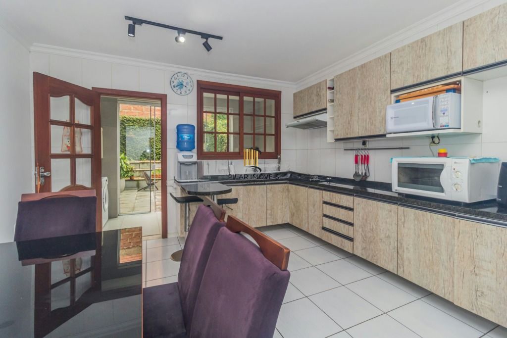 Encantadora casa com 175m², 03 dormitórios, Rua Paul Harris, Jardim Planato