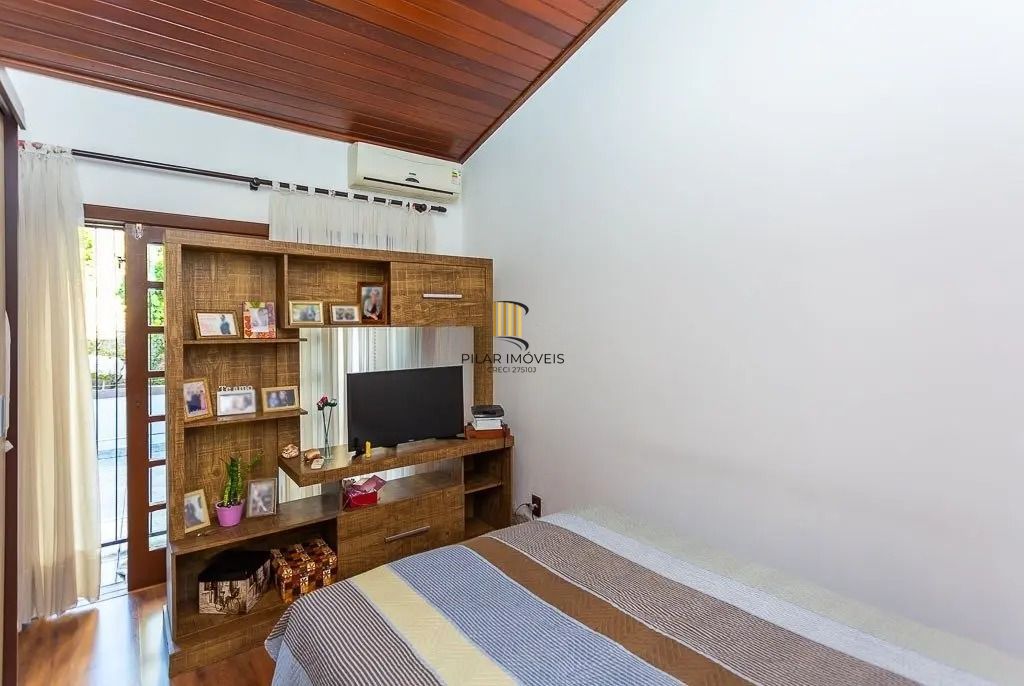 Casa espaçosa com 6 dormitórios e vista incrível no Cristo Redentor