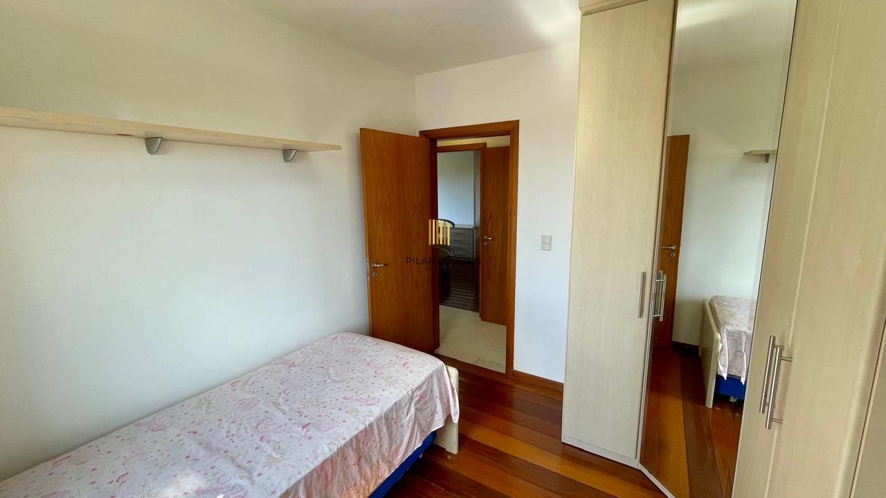 Apartamento mobiliado com sacada e churrasqueira