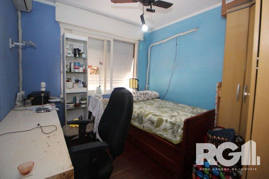 Amplo apartamento com 92m² privativos e 3 dormitórios, próximo a Sicredi na Av. Assis Brasil.