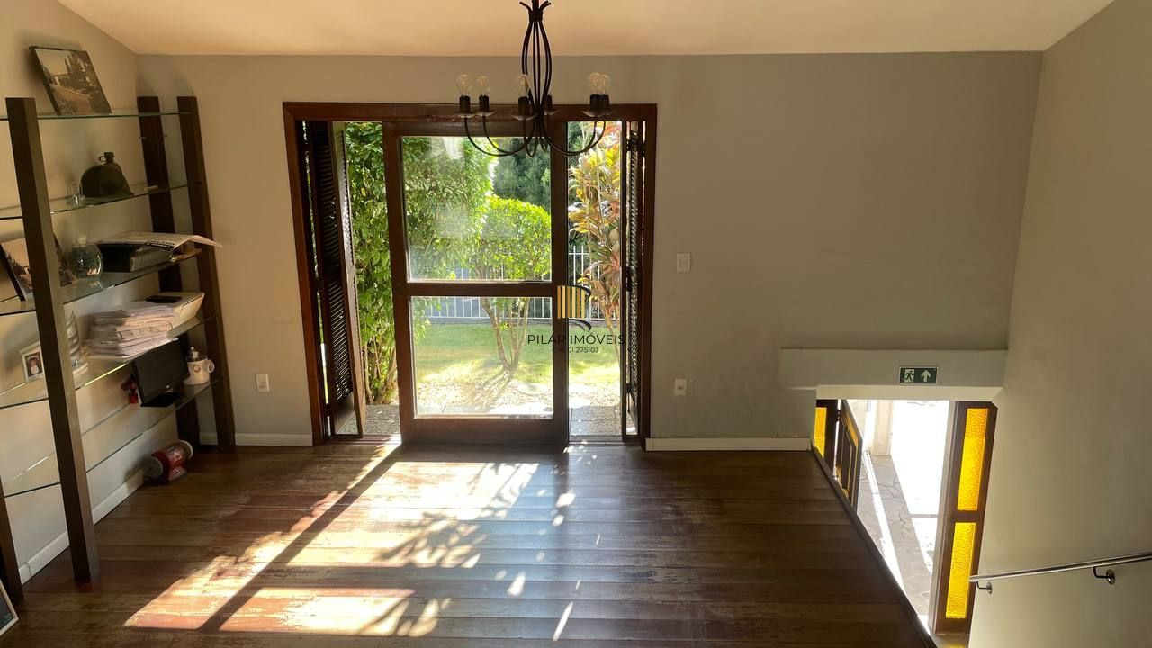 Casa 4 dormitórios no bairro Jardim Itu