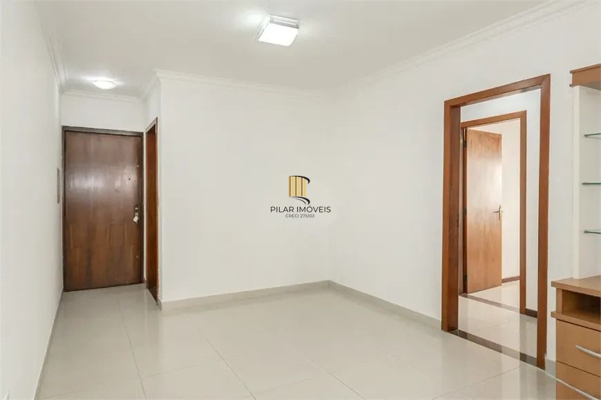 Apartamento com sacada e churrasqueira no Passo D’Areia