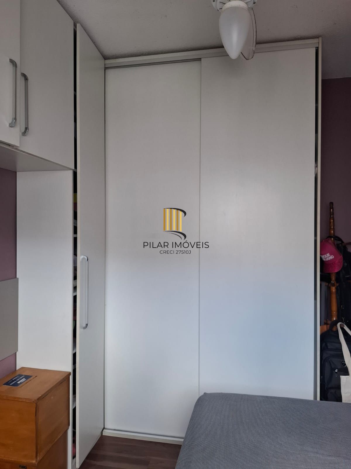 Apartamento 2 dormitórios, 1 vaga, condomínio Porto Sinai com infra Completa.