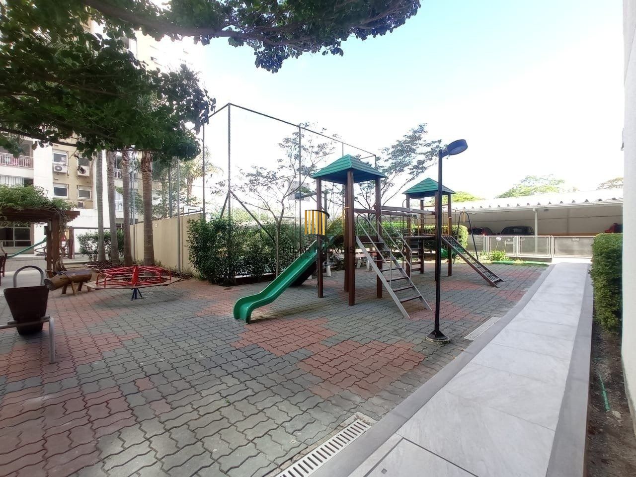 Apartamento com 3 dormitórios, suíte e 2 vagas