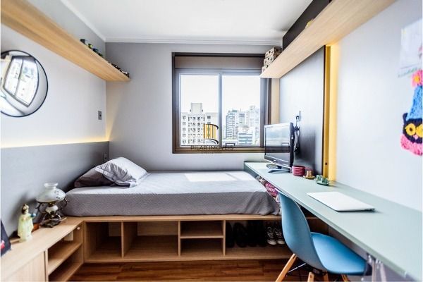 Apartamento reformado 3 dormitórios com vista aberta no Mont Serrat