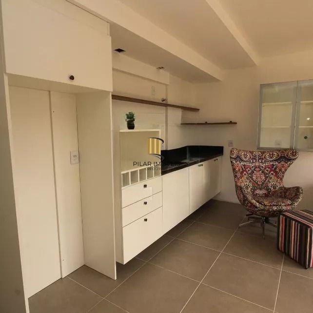 Studio à venda com 33m², 1 quarto e 1 vaga - Jardim Botânico