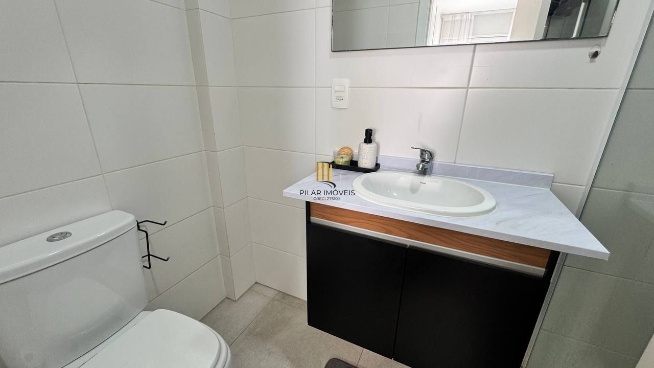 Apartamento mobiliado com 2 dormitórios 1 suíte e 1 vaga no Cristo Redentor