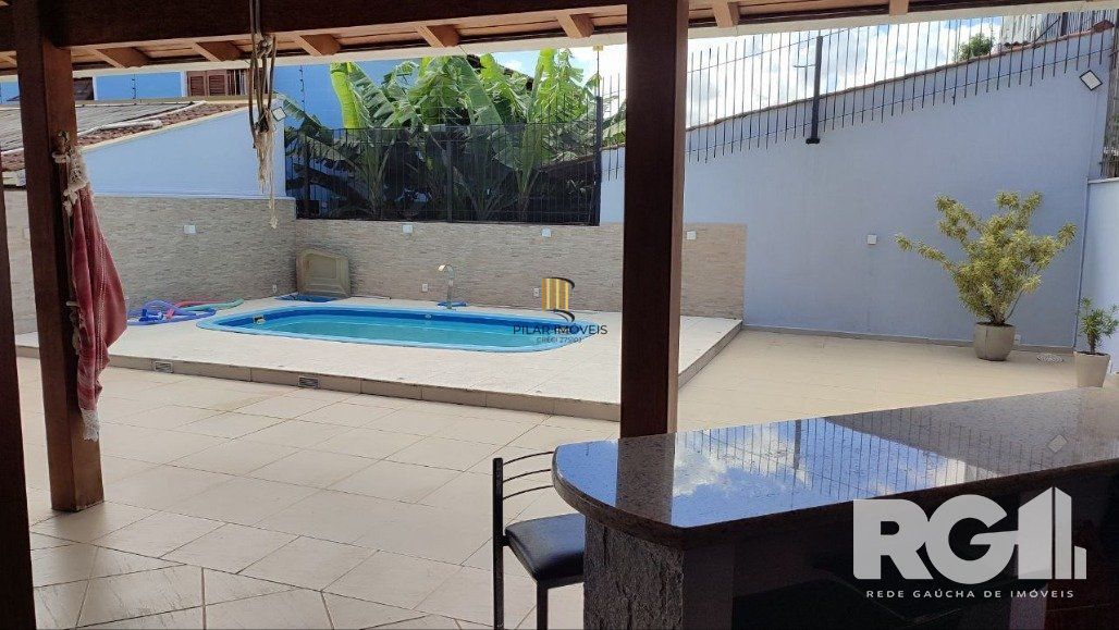 Casa com 3 dormitórios na Rua, Paulo Madureira Coelho, proximo ao novo Cesto, Morro Santana