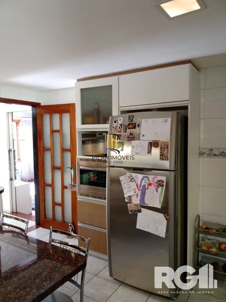 Casa 4 dormitórios no bairro Jardim Itu