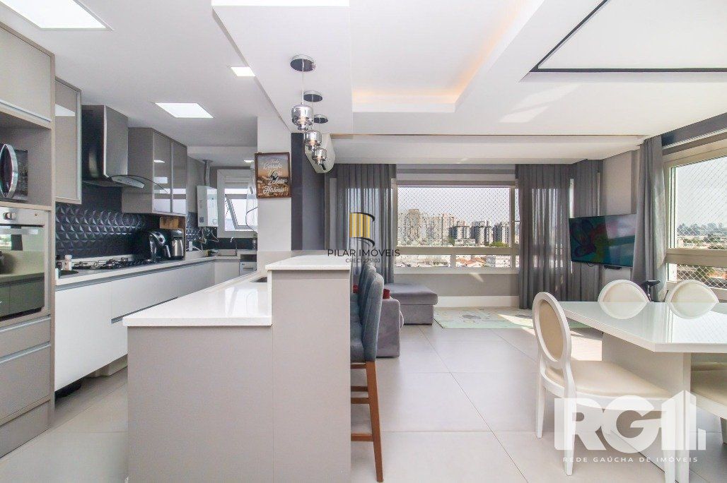 Apartamento semimobiliado com 3 dormitórios e 2 vagas em condomínio completo