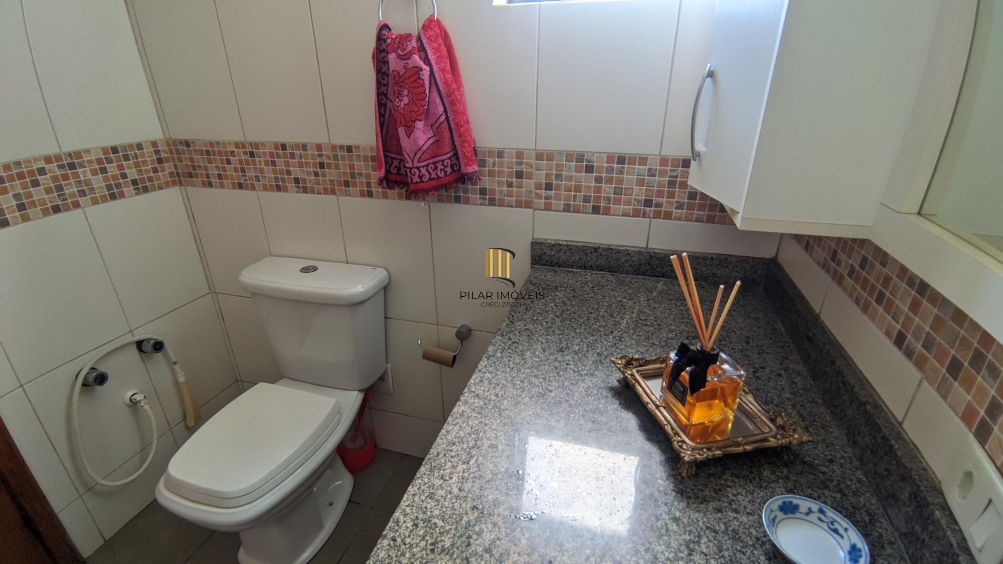 Cobertura com piscina 3 dorm, 2 vagas individuas, no bairro Petrópolis