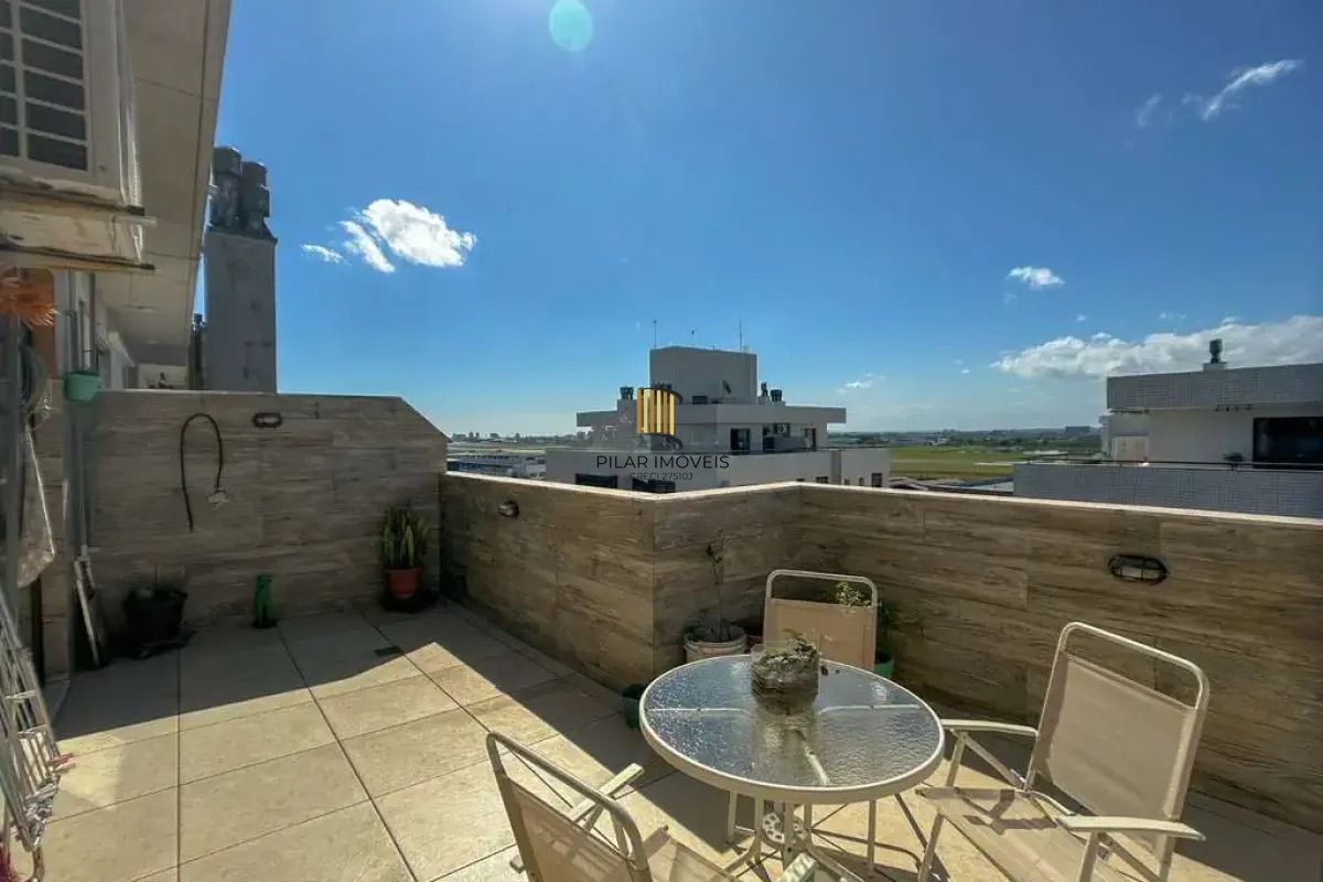 Cobertura com 3 dormitórios, suíte 2 vagas.