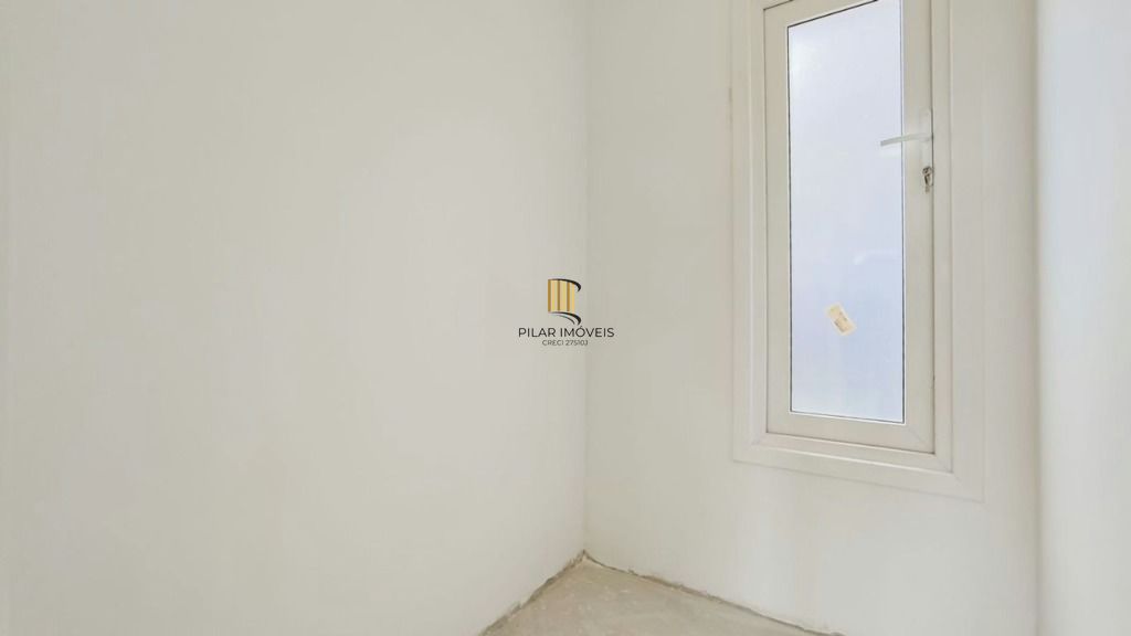 Casa térrea com 3 suítes, lavabo e 2 vagas.