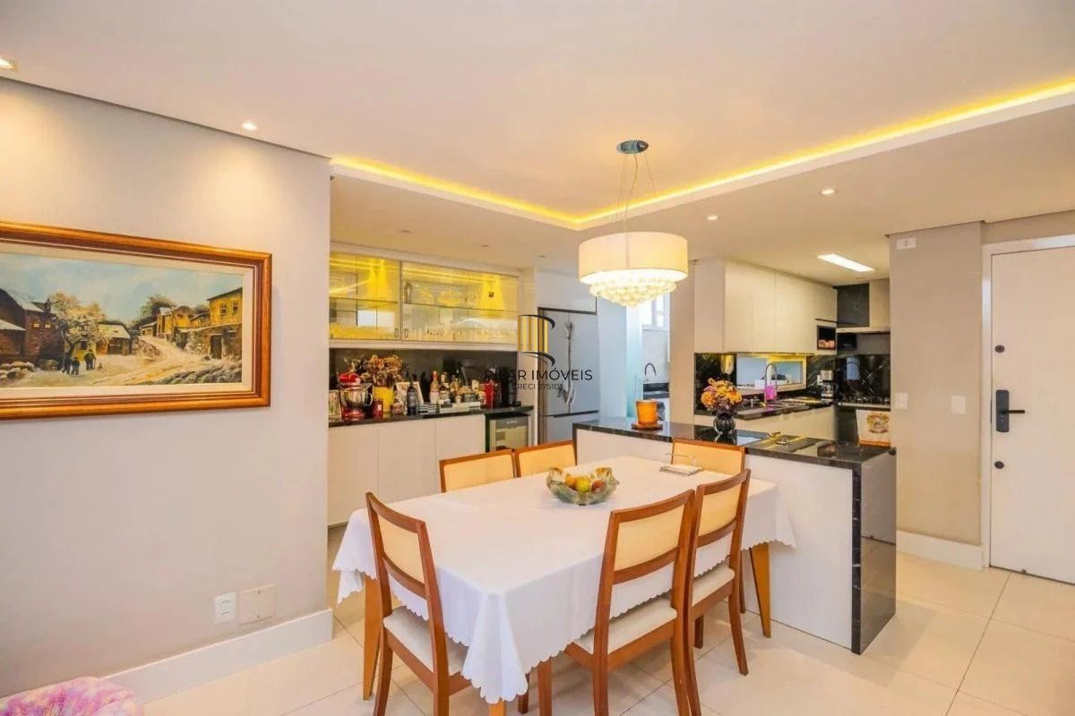 Garden de 178m² privativos, 3 dormitórios (1 suíte) e pátio no Rio Branco!