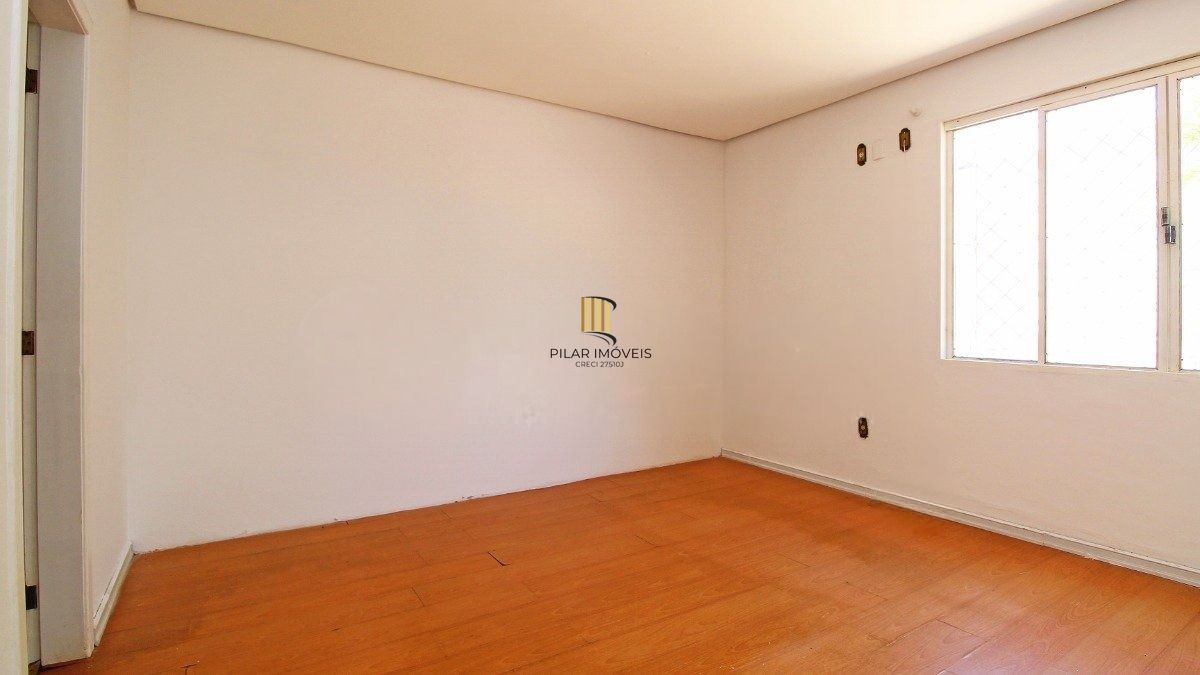 Casa com 4 dormitórios