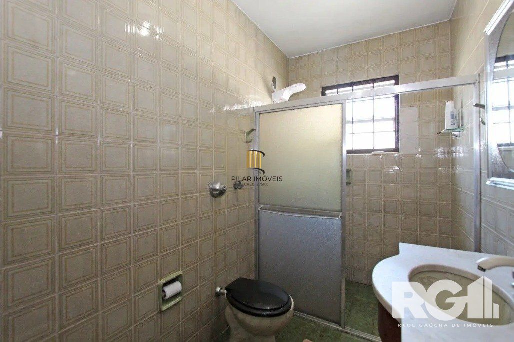 Casa 4 Dormitório(s) Bairro Jardim Sabará