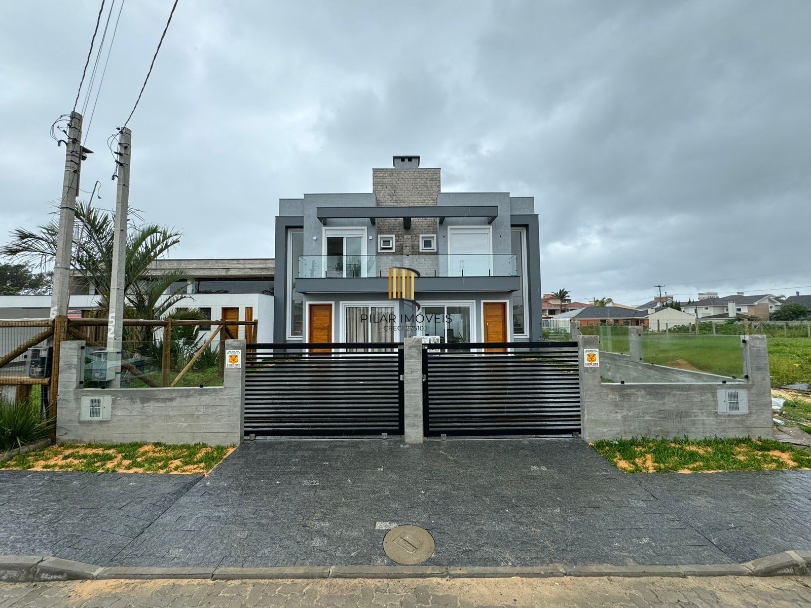 Casa 3 dormitórios no bairro Atlântida Sul