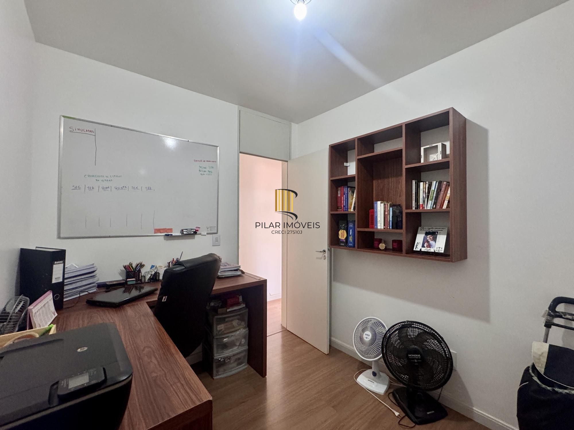 Apartamento 3 Dormitórios com Suíte, Sacada e Vaga Coberta