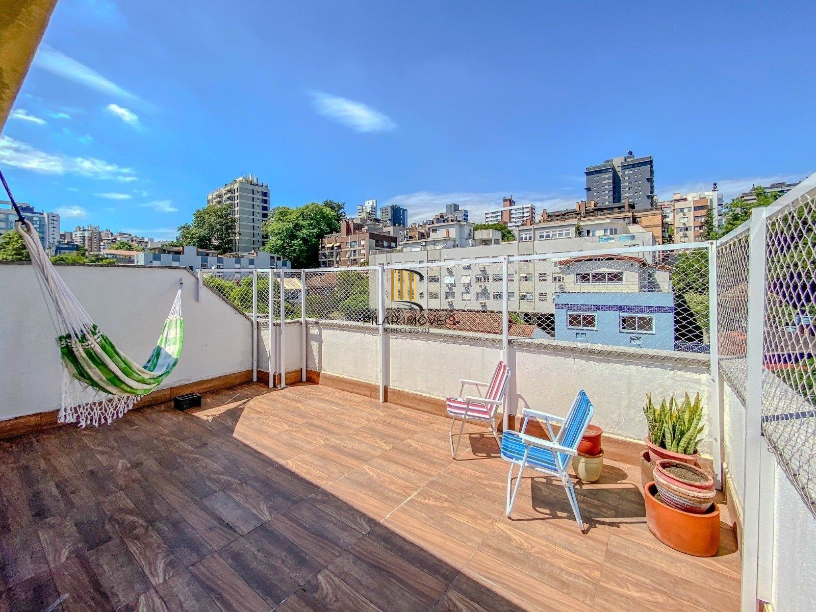 Cobertura com 2 dormitórios, sacada com vista definitiva - Pilar Imóveis