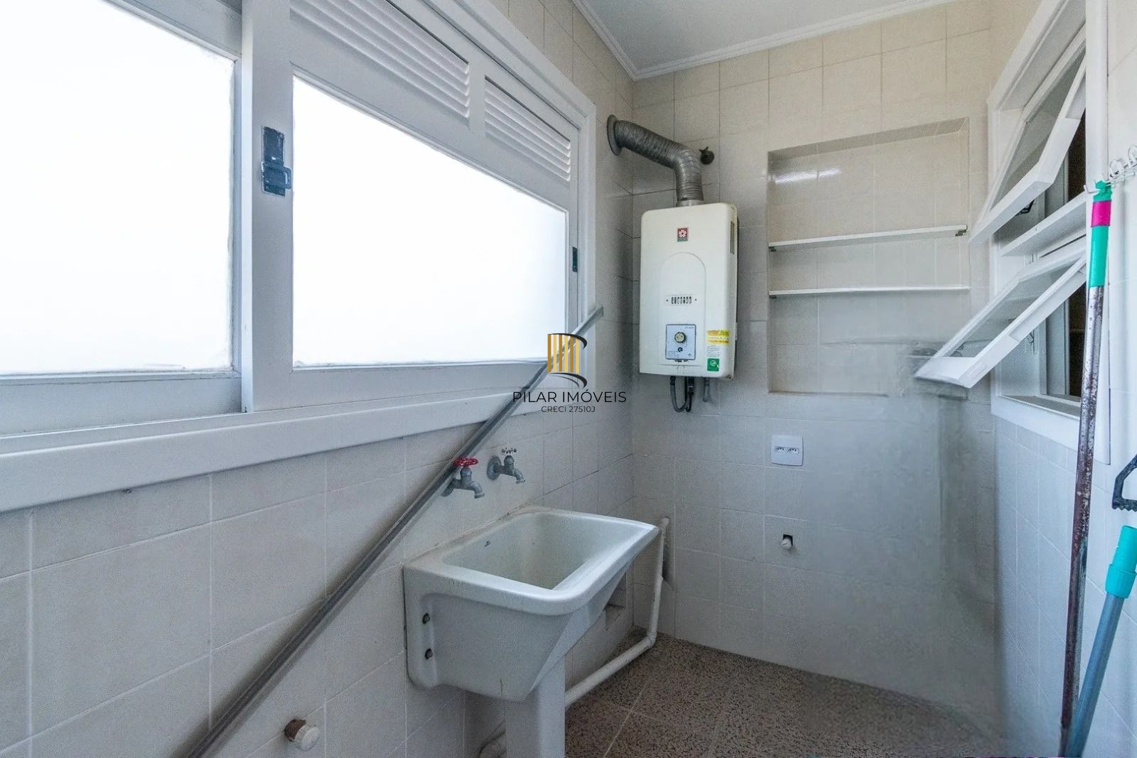 Cobertura com 3 dorm 189m² privativos 2 vagas individuais -  Jardim Lindóia