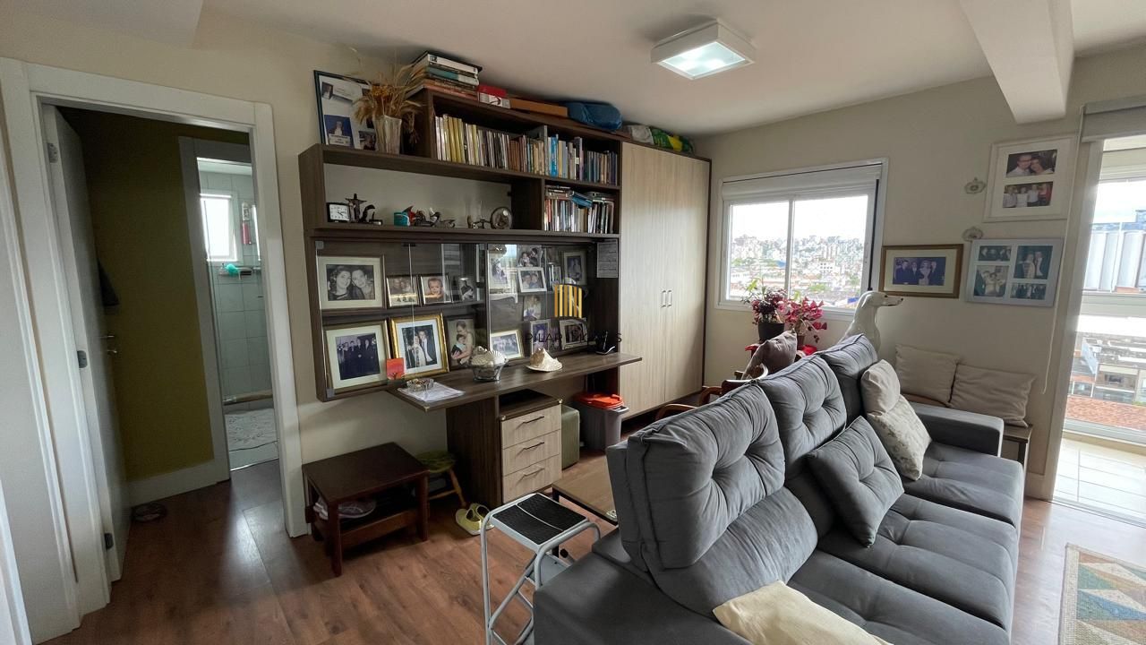 Apartamento com vista para o Guaíba e sacada ampla no Rossi Fiateci